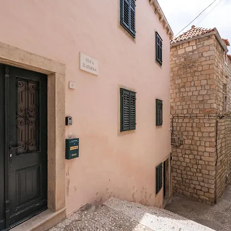 Perfect Old Town Location Two Bedroom House - L & M * ドゥブロブニク